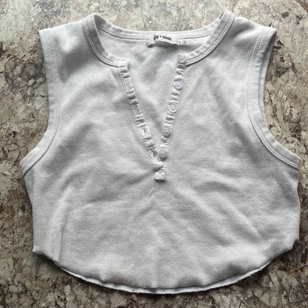 Crop tank